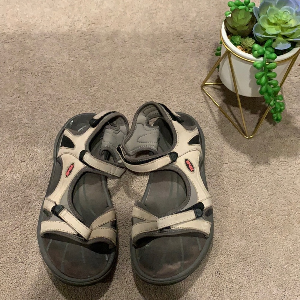 Teva Sandals size 9